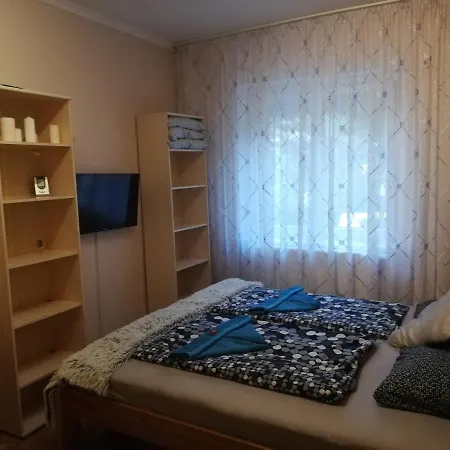 Apartamento Lili Apartman