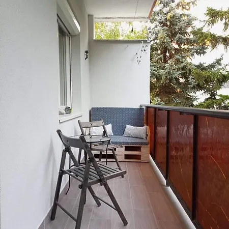Apartamento Lili Apartman *