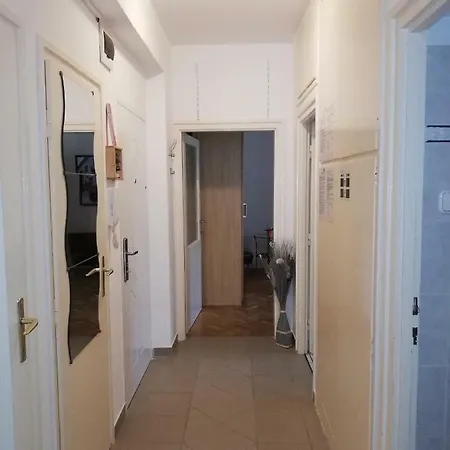 Lili Apartman Apartment Balatonfured